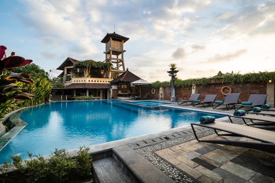Pool view, Swimming pool