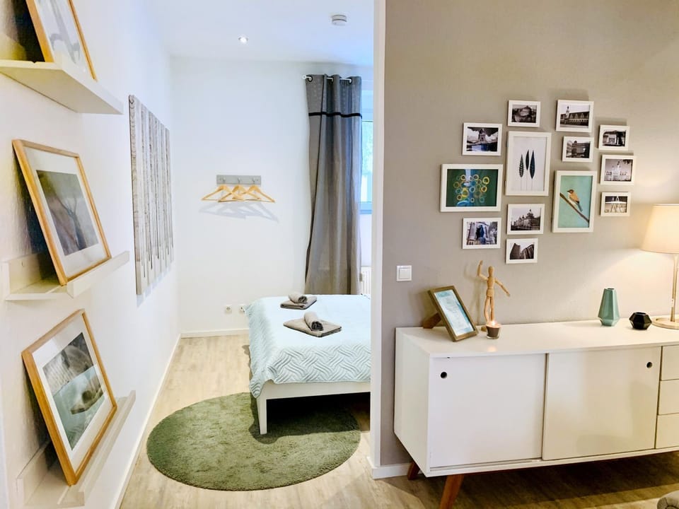 Photo of the whole room, Bedroom, hair dresser