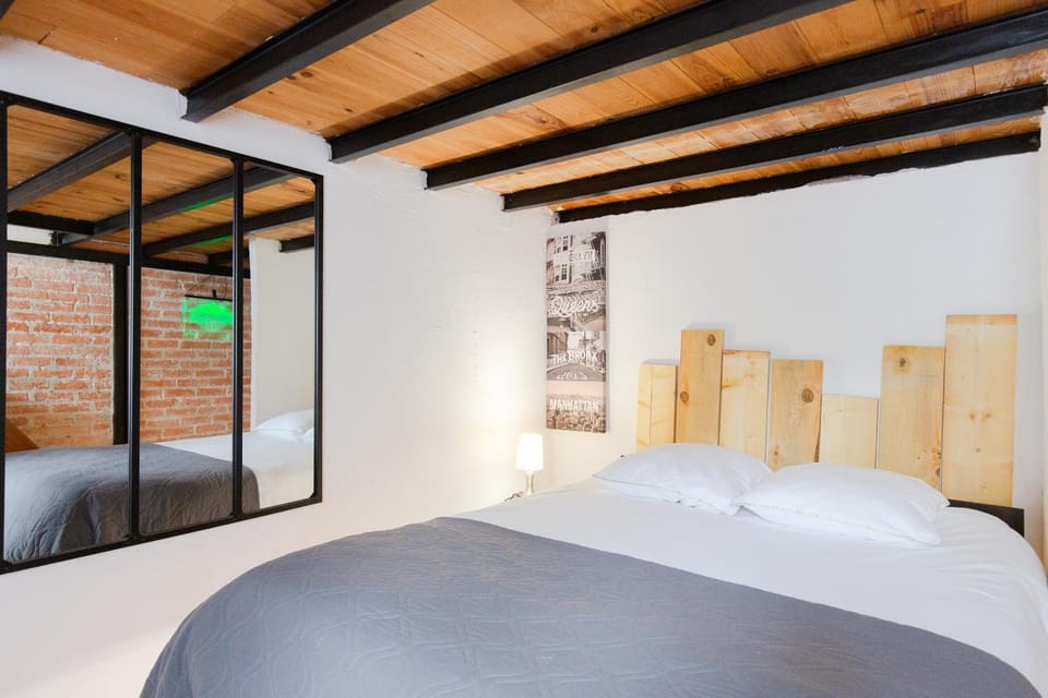 Atelier & Galerie Apartment in Cannes