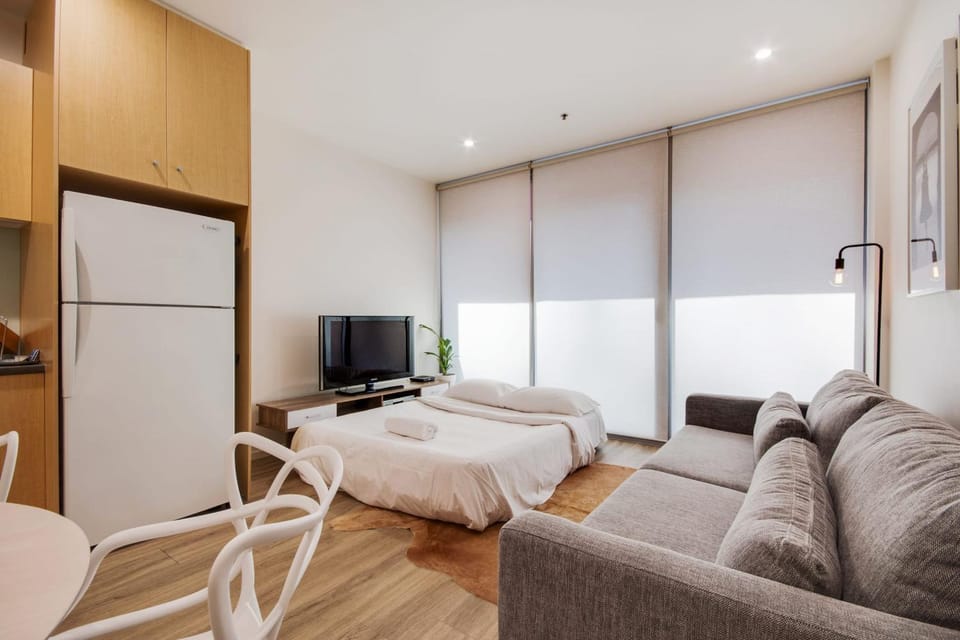 Bed, Living room