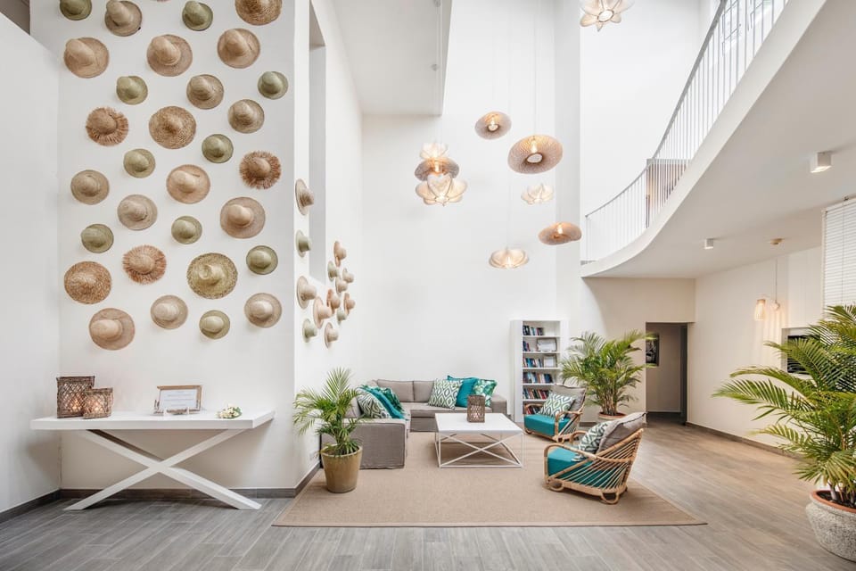 Communal lounge/ TV room, Decorative detail