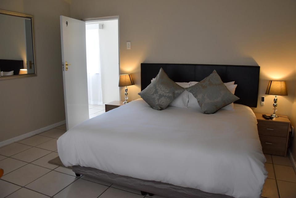 Bed, Decorative detail, Bedroom