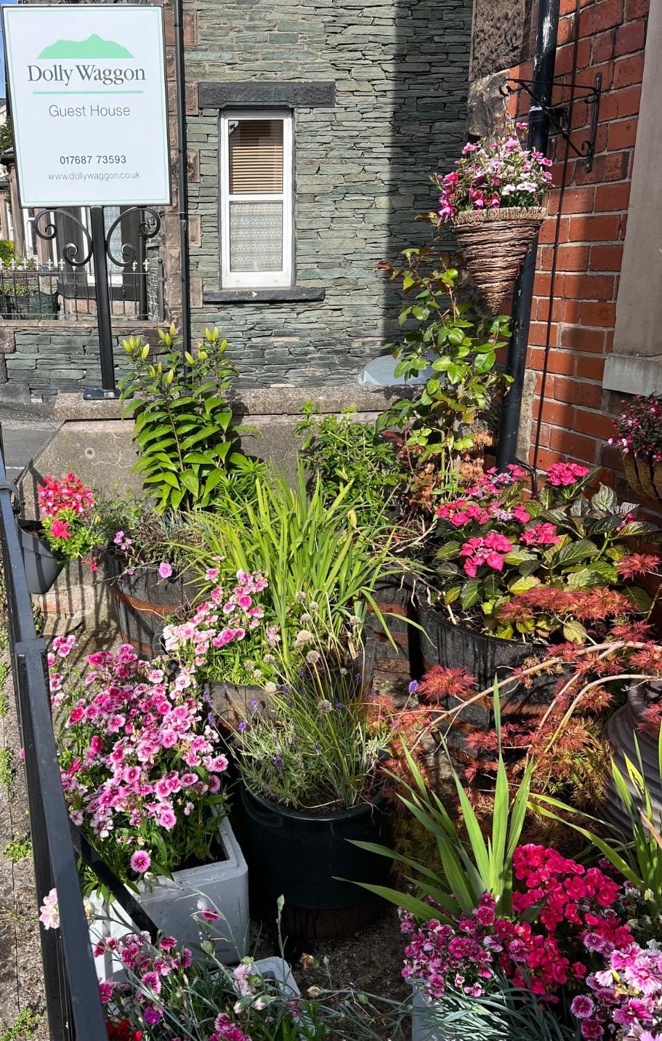 Dolly Waggon Guest House Bed and Breakfast in Keswick