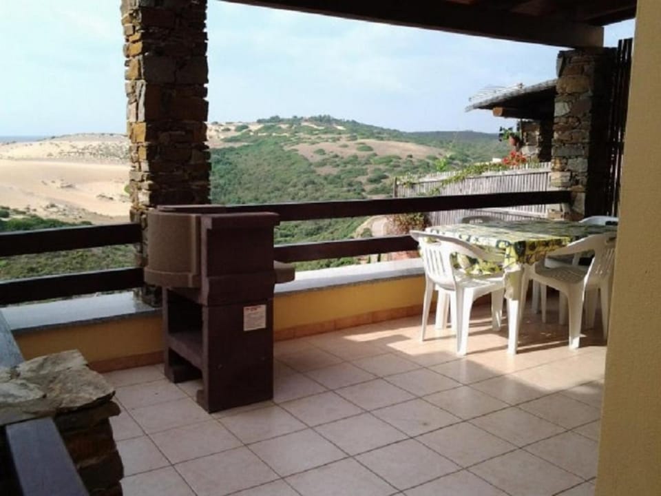 BBQ facilities, Balcony/Terrace, Dining area, Sea view