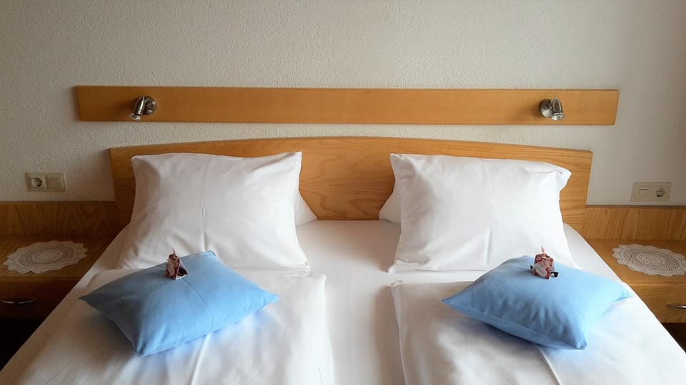 Bed, Decorative detail