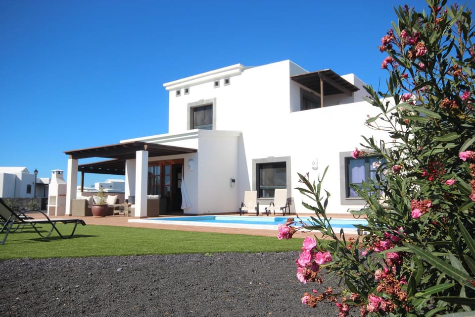 BBQ facilities, Garden, Swimming pool