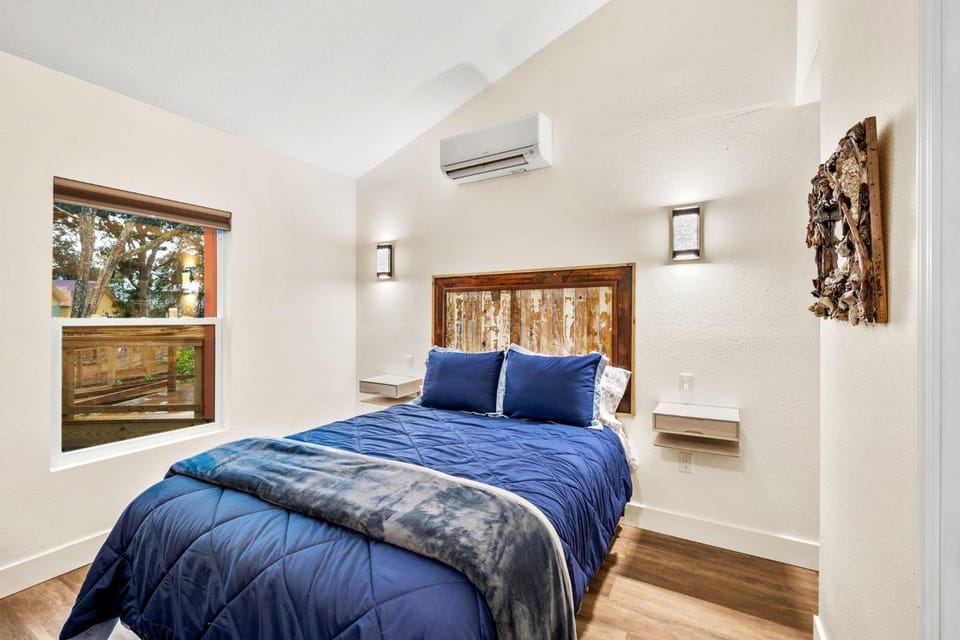 Bed, View (from property/room), Bedroom