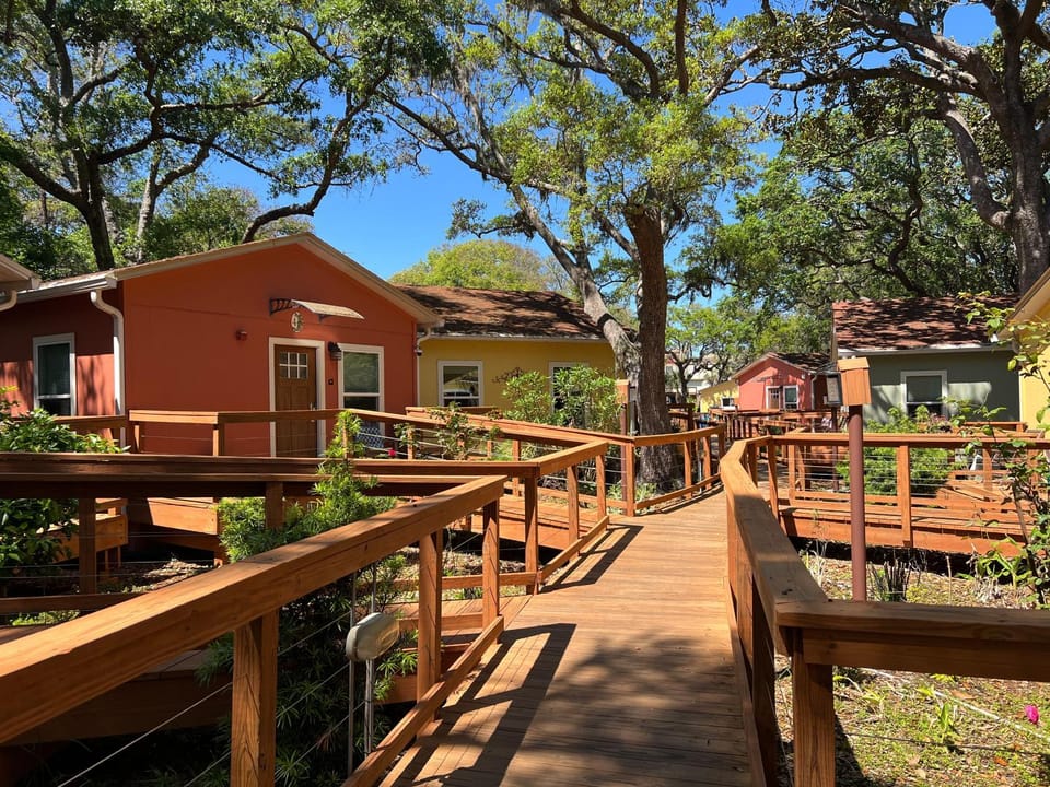 Sea Cottages of Amelia Inn in Fernandina Beach