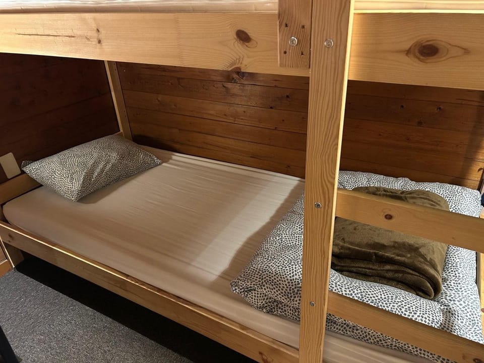 bunk bed