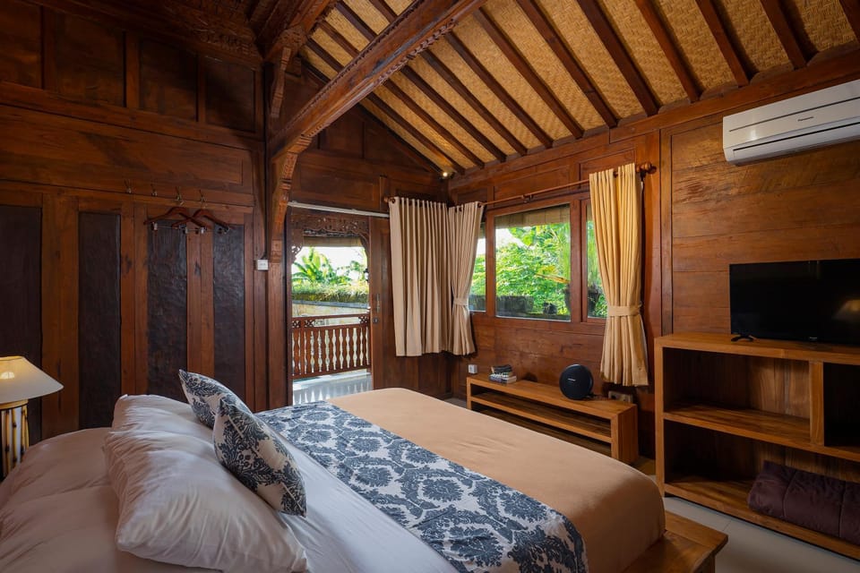 Bed, Photo of the whole room, Bedroom, air conditioner