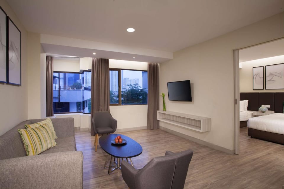 Photo of the whole room, On site