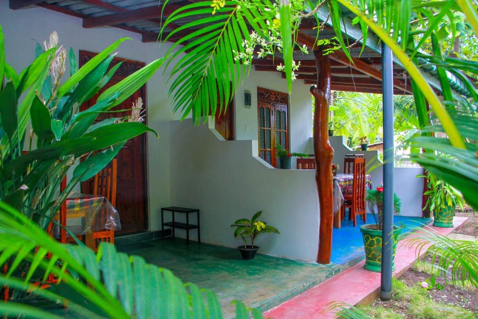 Patio, Facade/entrance