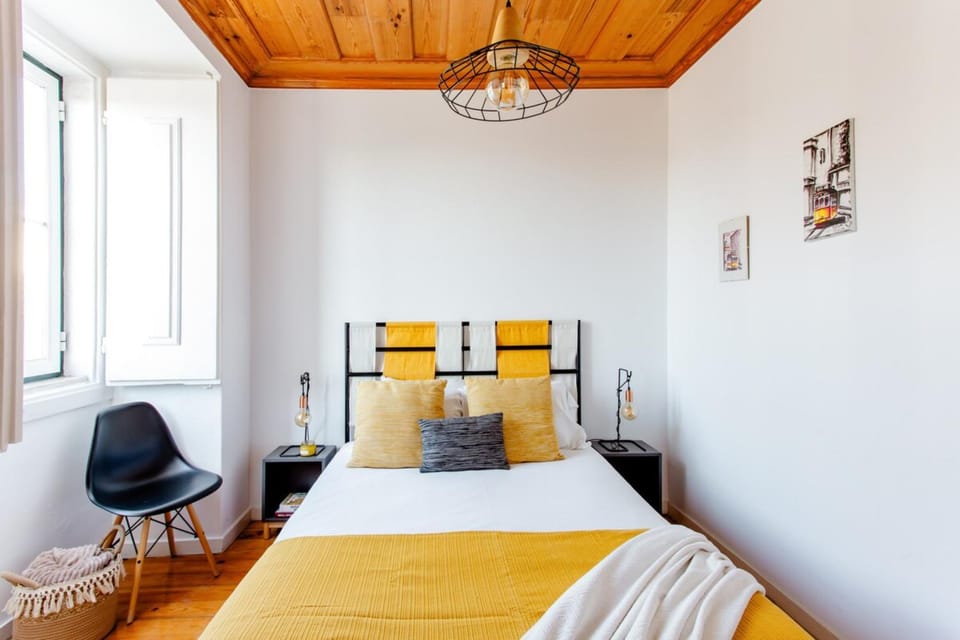Bed, Bedroom, air conditioner, air conditioner