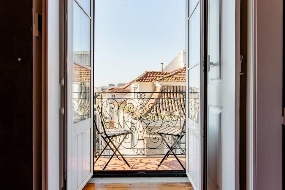 View (from property/room), View (from property/room), Balcony/Terrace, Balcony/Terrace, City view, City view, Landmark view, Landmark view, River view, River view, Street view, Street view