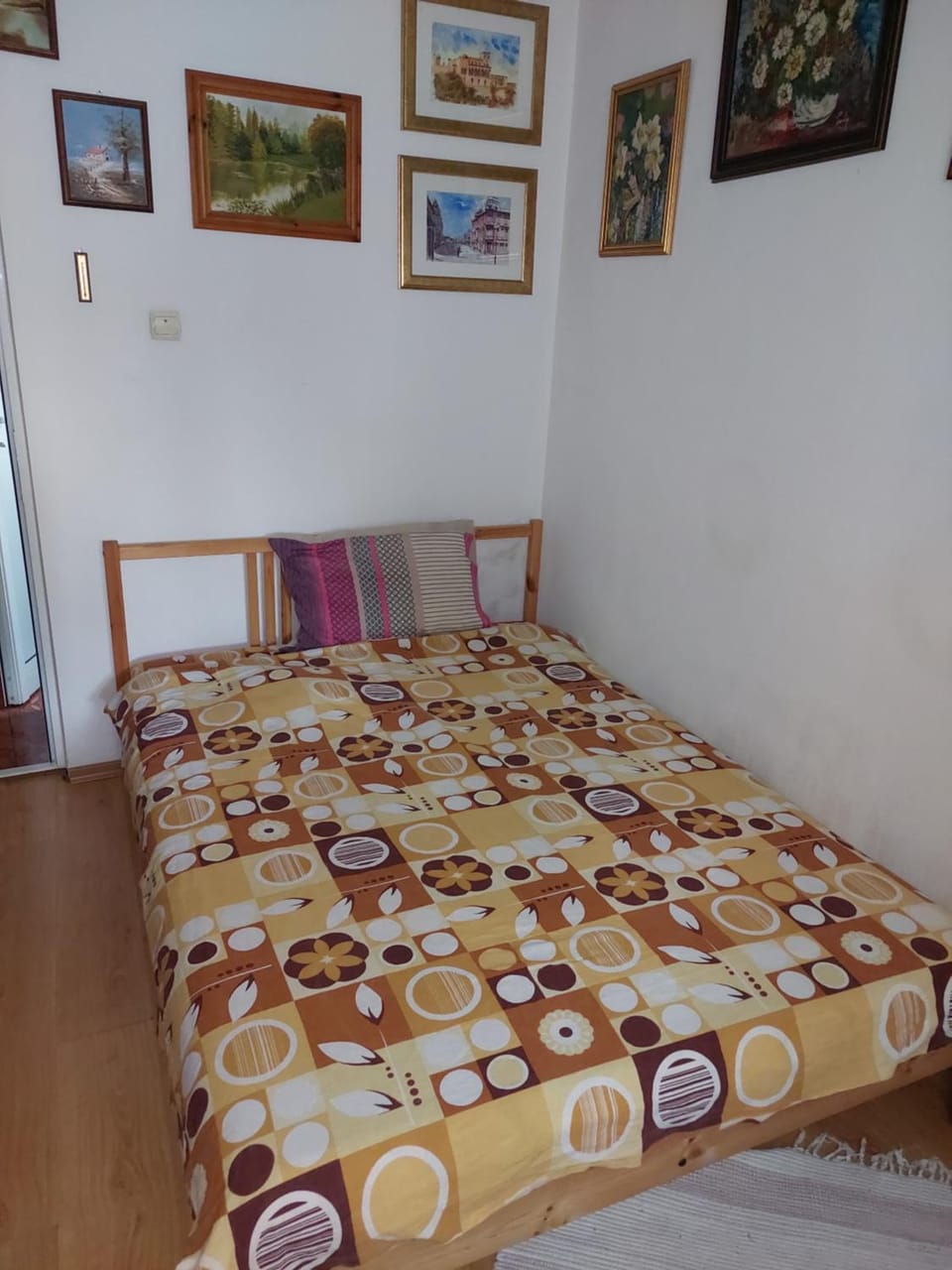 Apartament foarte ok Apartment in Romania