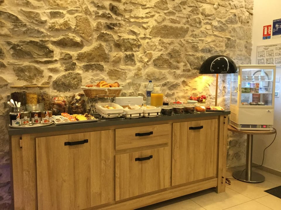 Continental breakfast
