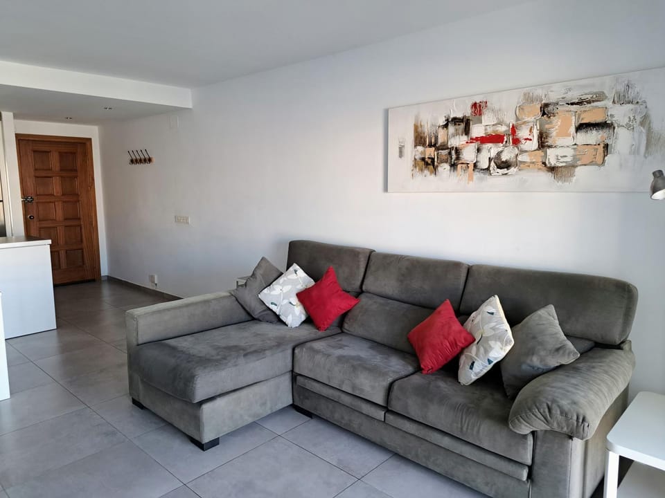 Duquesa Seafront Marina Apartment in Costa del Sol