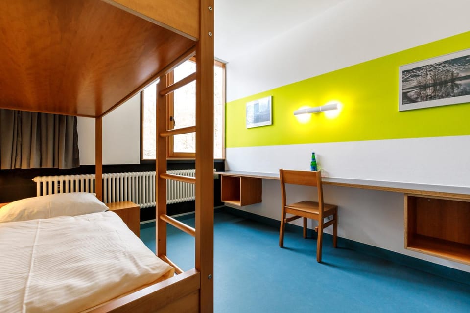 bunk bed