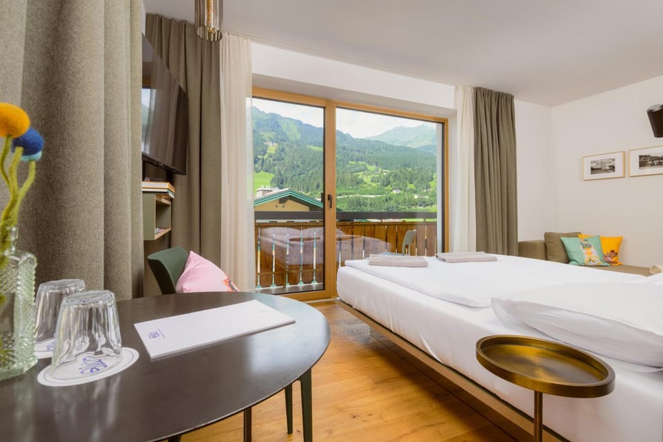 Balcony/Terrace, Photo of the whole room