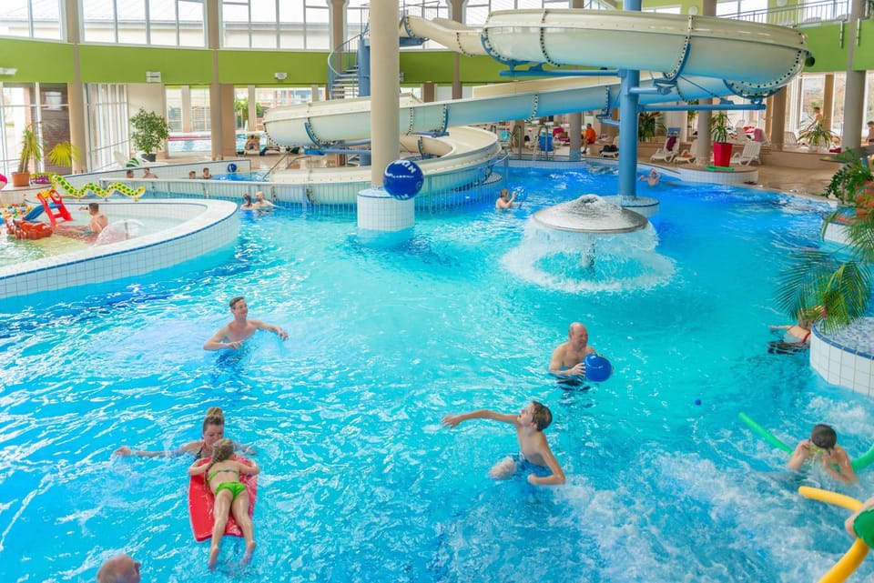 Aqua park, Swimming pool, children, Public Bath, Family