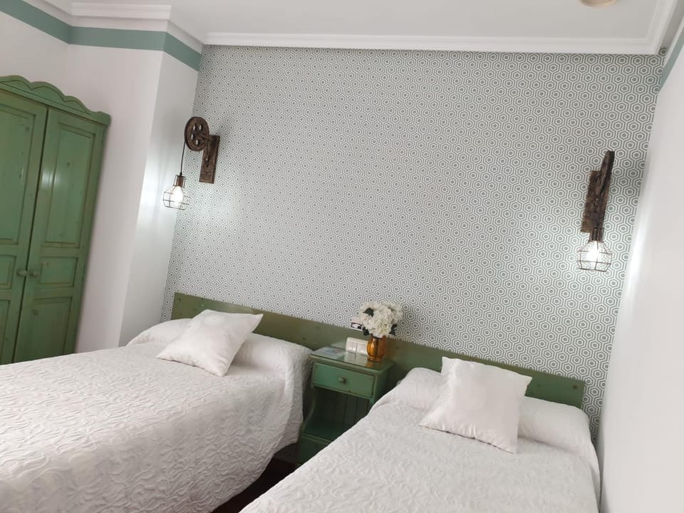 Don Diego Bed and Breakfast in Ávila‎