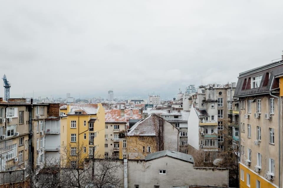 City view, Mountain view