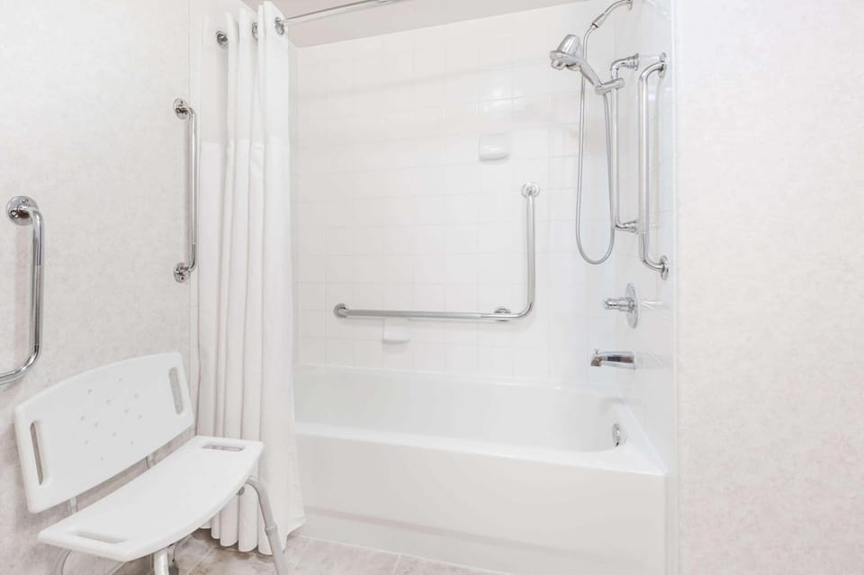Bathroom, Photo of the whole room, On site