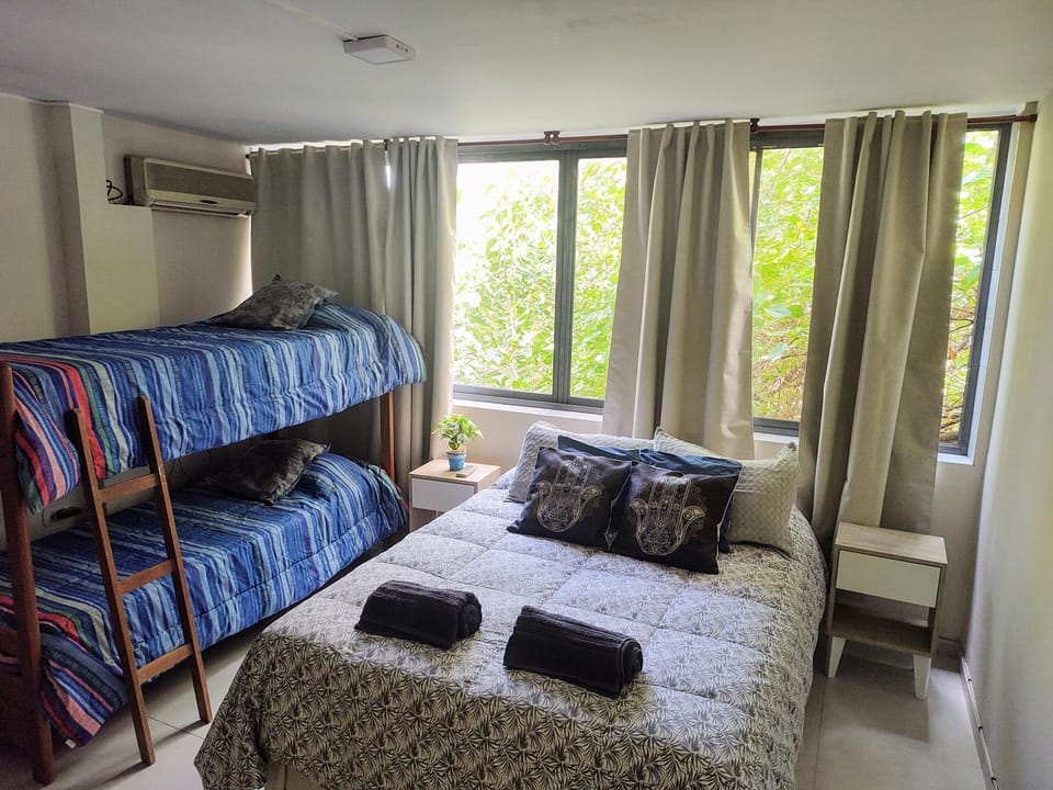 Bed, Photo of the whole room, Bedroom, bunk bed, air conditioner
