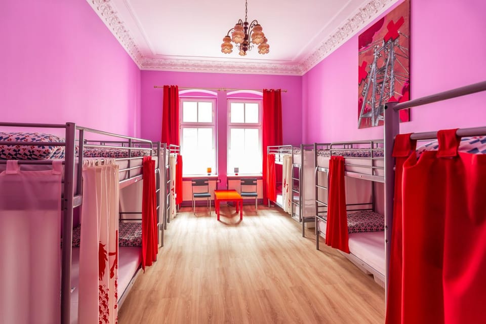 Photo of the whole room, bunk bed
