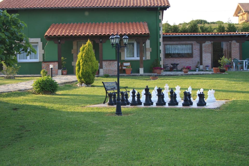 Property building, Day, Garden