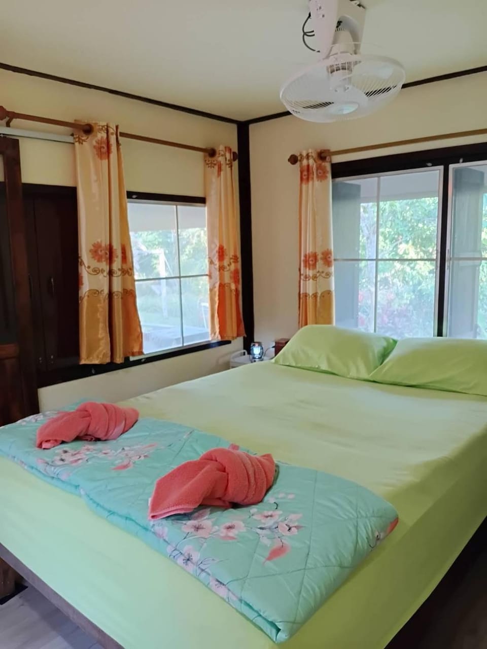 Koh Kood Little Hut Resort in Trat Changwat