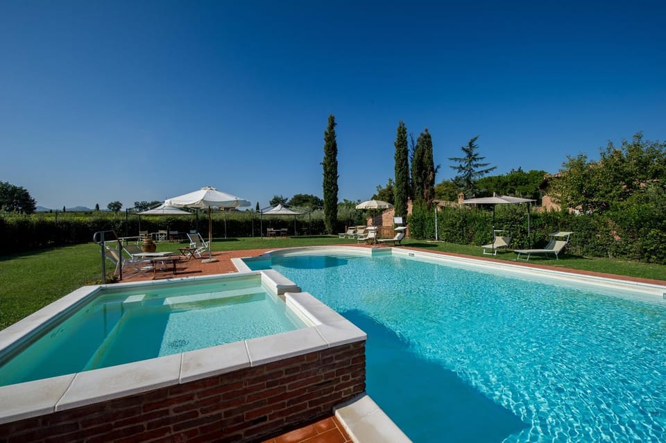 Swimming pool, Swimming pool