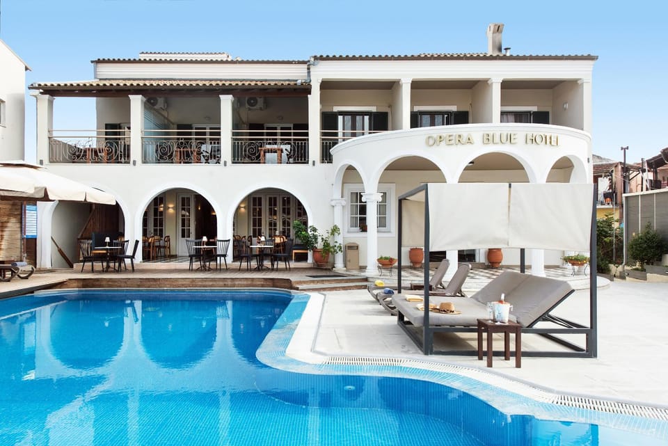 Balcony/Terrace, Pool view, Swimming pool