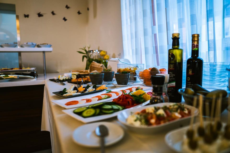 Buffet breakfast