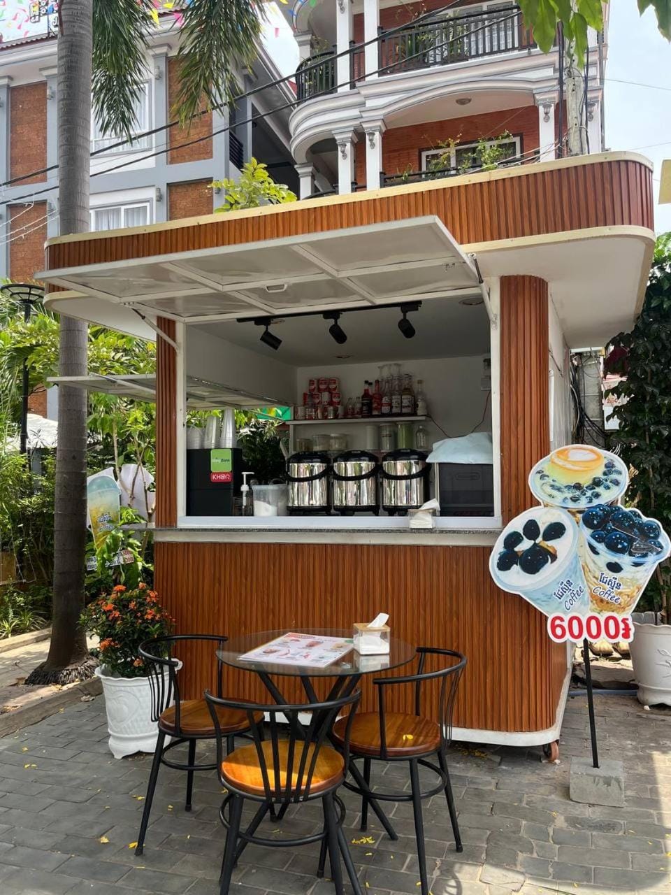 Restaurant/places to eat, View (from property/room), Food and drinks, Banquet/Function facilities, Breakfast, Drinks