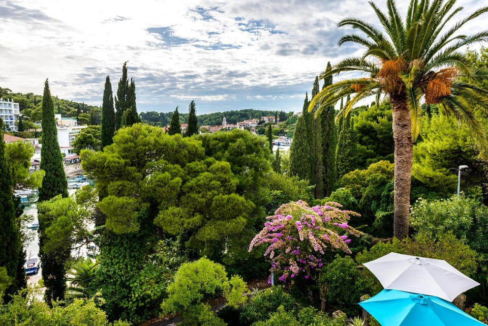 Garden view, Landmark view, Sea view
