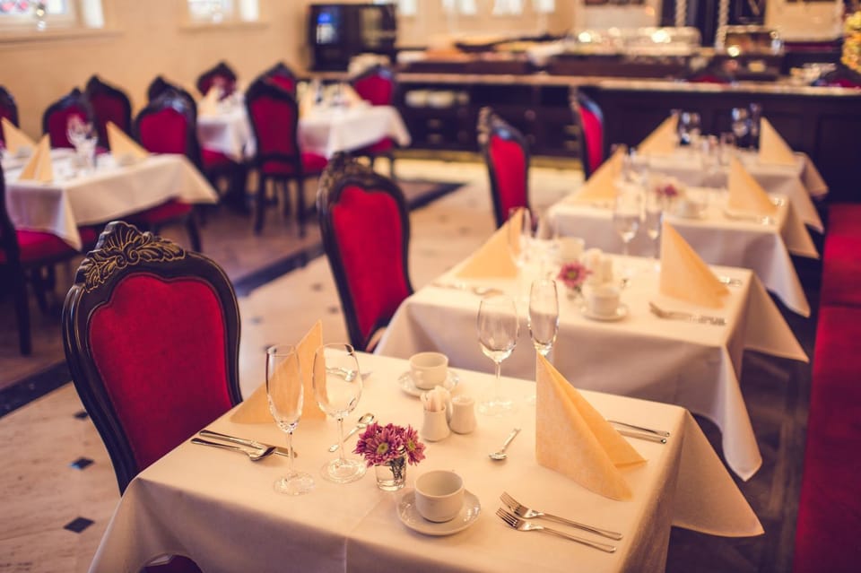 Restaurant/places to eat