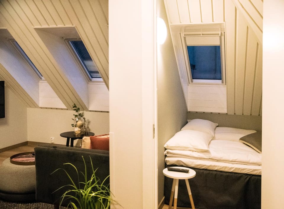 Living room, Bedroom