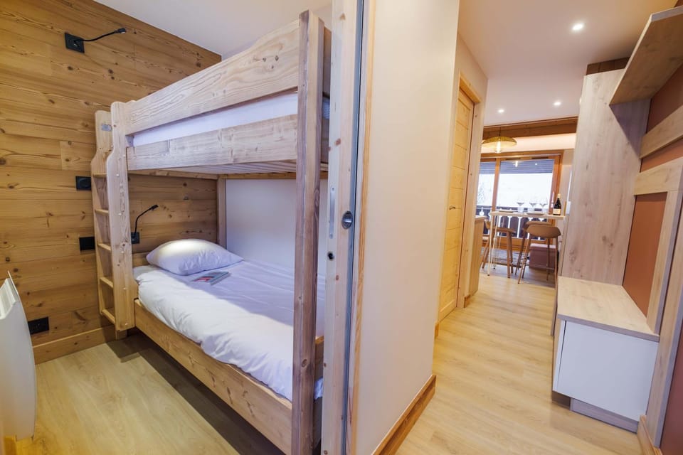 bunk bed