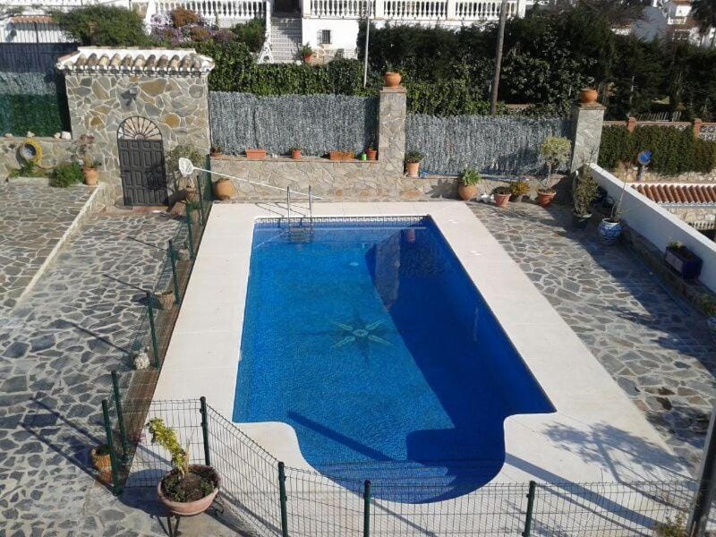 Balcony/Terrace, Swimming pool
