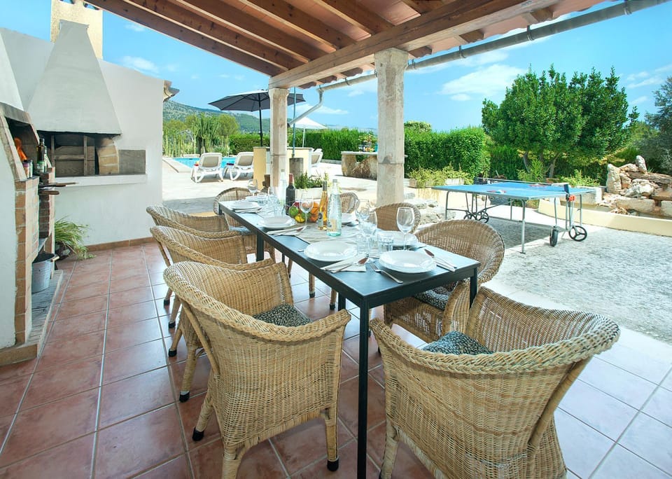 Patio, Off site, Day, BBQ facilities, View (from property/room), Balcony/Terrace, Living room, Dining area, Garden view, Pool view, Breakfast, sunbed