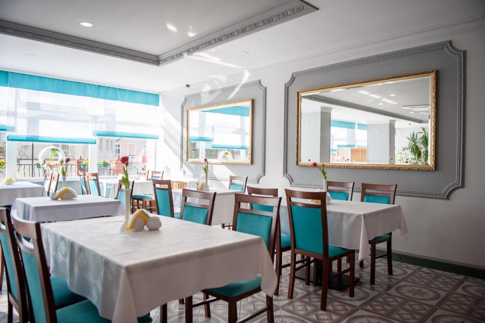 Restaurant/places to eat, Day