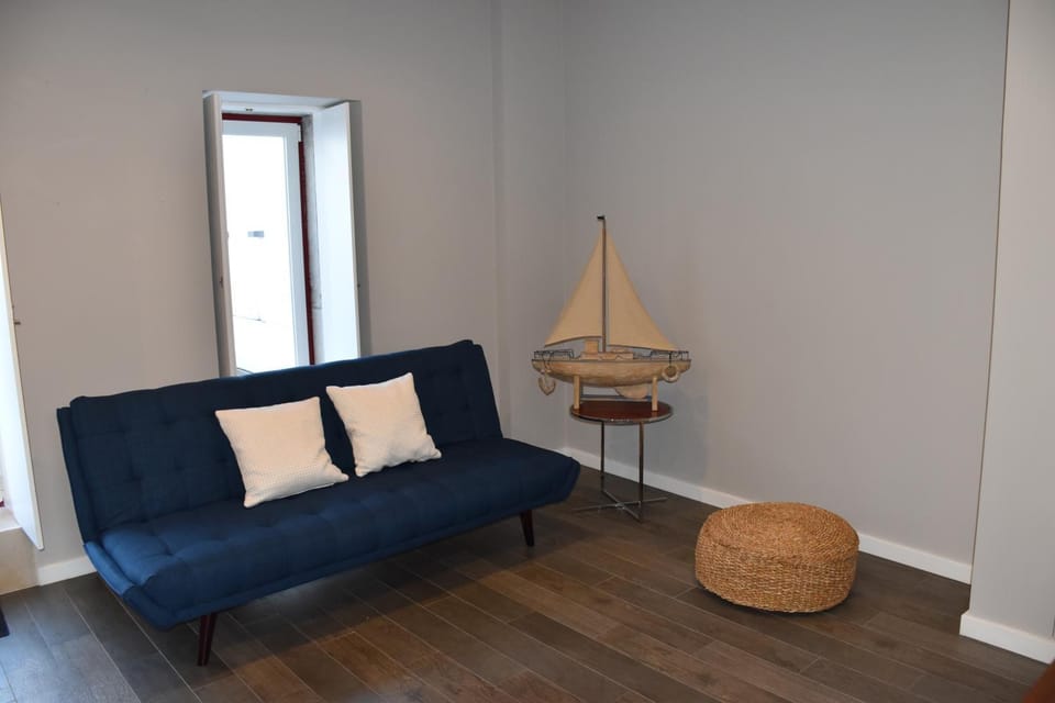 Home Over The Sea Apartment in Sesimbra