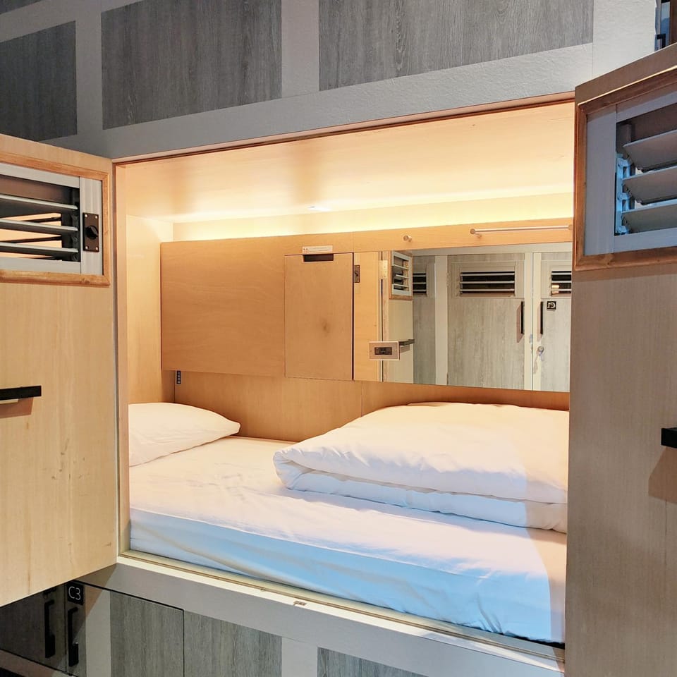 Bed, Bedroom, bunk bed