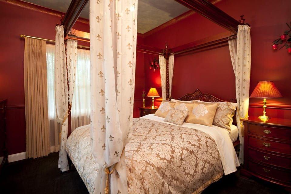 Bed, Decorative detail, Bedroom
