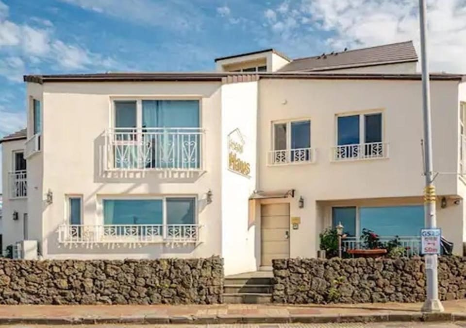 Property building, Day, Sea view, Sea view