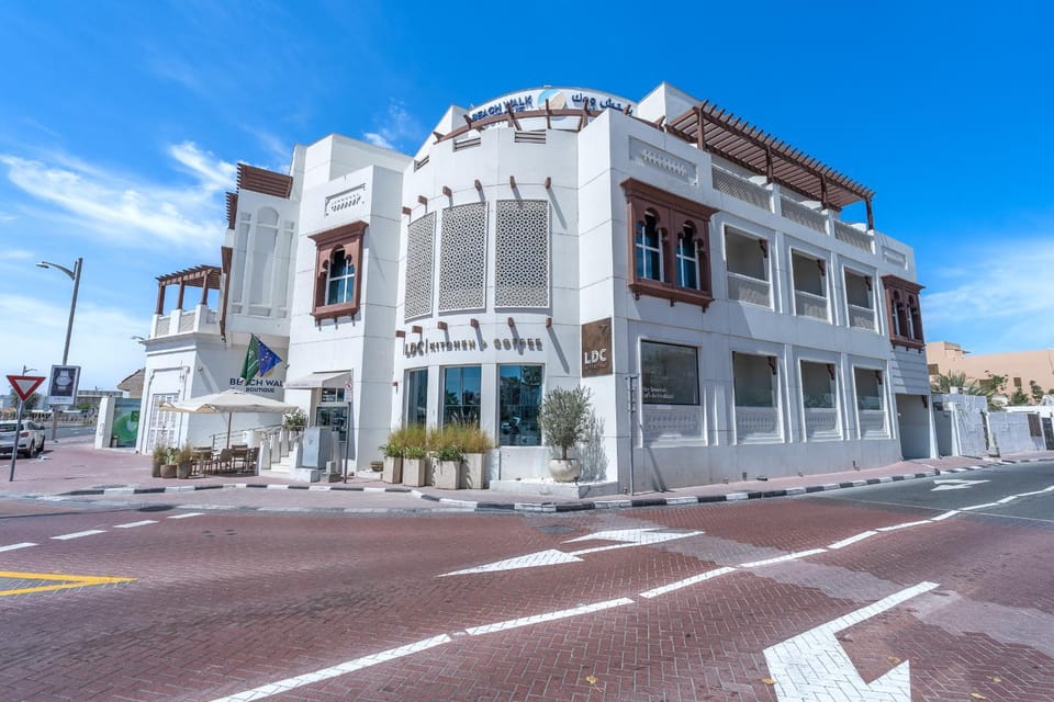 Property building, Day, Neighbourhood, Street view, Location