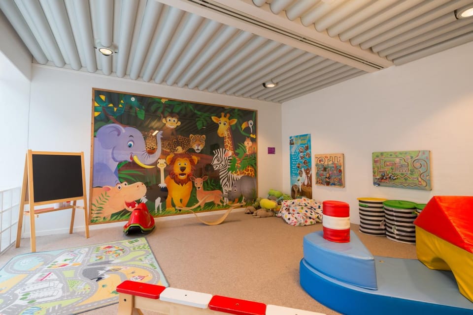 Children play ground, Area and facilities