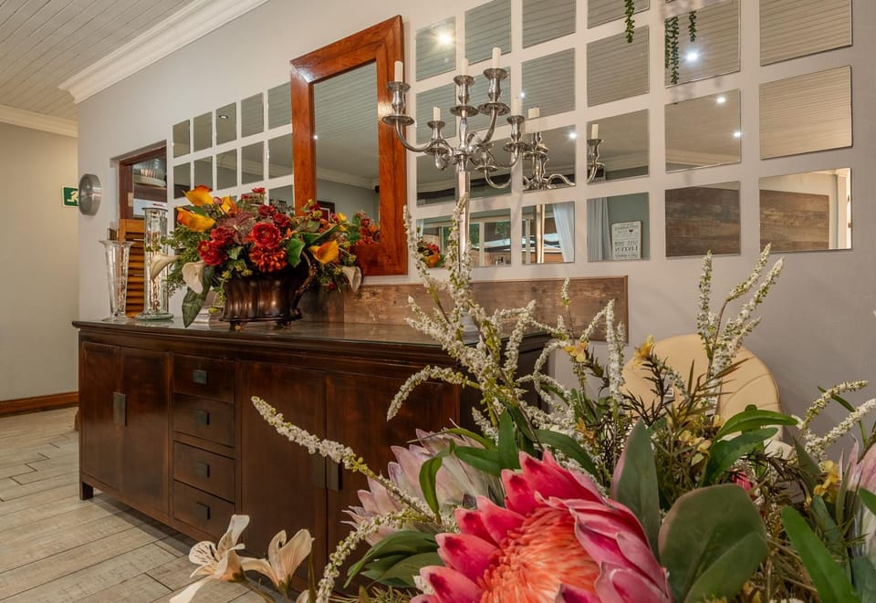 Dining area, Breakfast
