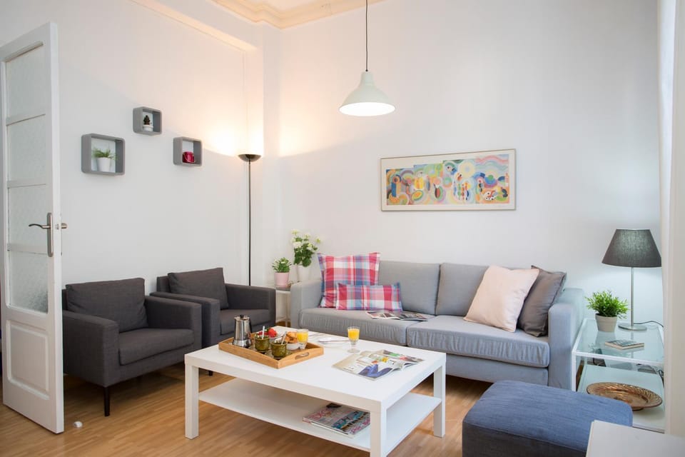 Living room, Seating area